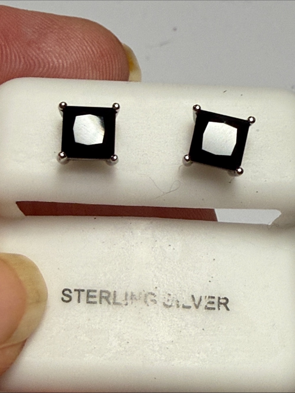 925 Sterling Silver Black Onyx Princess Cut Stud Earrings unisex NEW